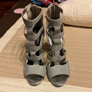 Only worn once for a school dance! High heels size 9!